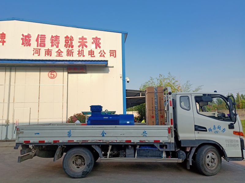 變頻電機配（pèi）變頻櫃發（fā）貨  